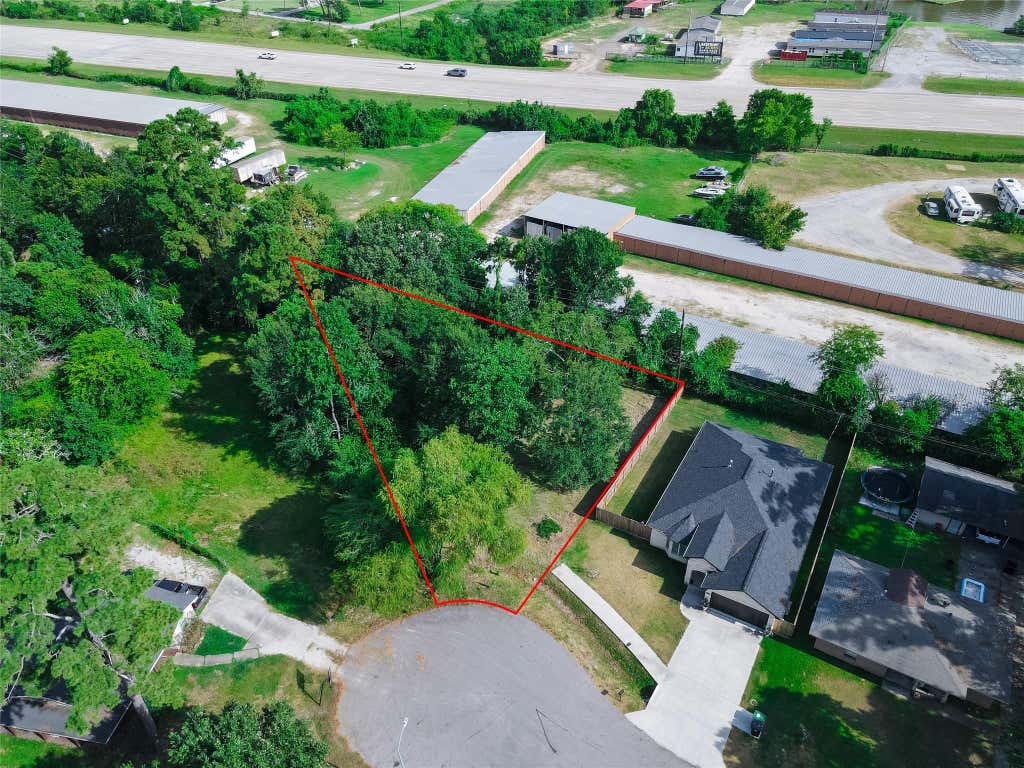 Photo of 230 Glencroft Court, Houston, TX 77336 (MLS # 32394895)