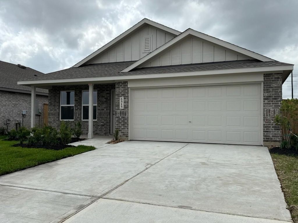 Photo of 31512 Casamari Drive, Huffman, TX 77336 (MLS # 33523979)