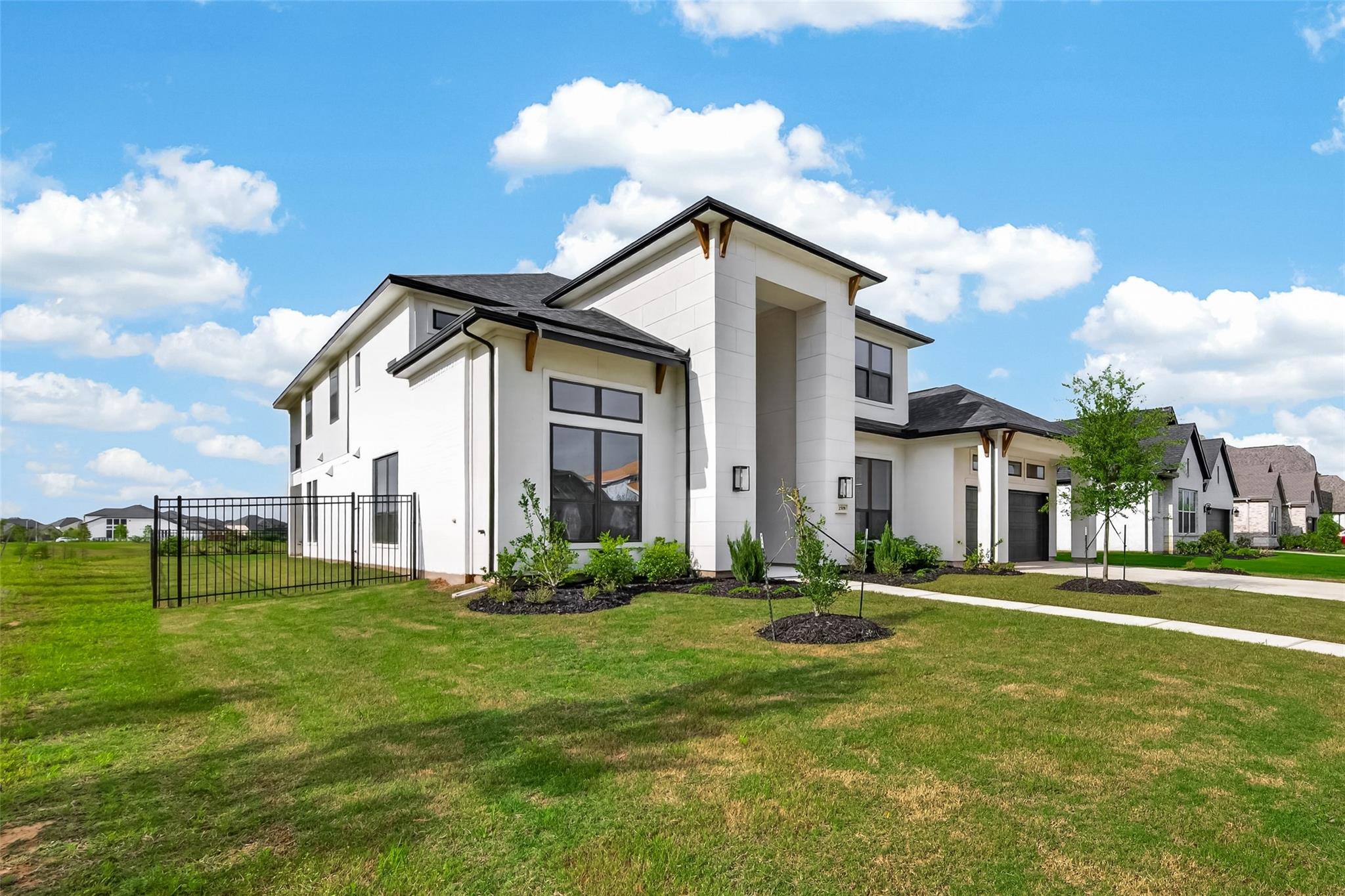 2319 Shooting Star Lane