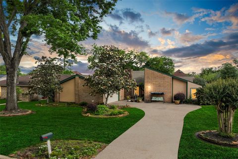 Photo of 9006 Donys Drive, Houston, TX 77040 (MLS # 17239681)
