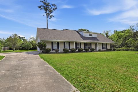 3513 E Bayou Drive La Porte TX 77571