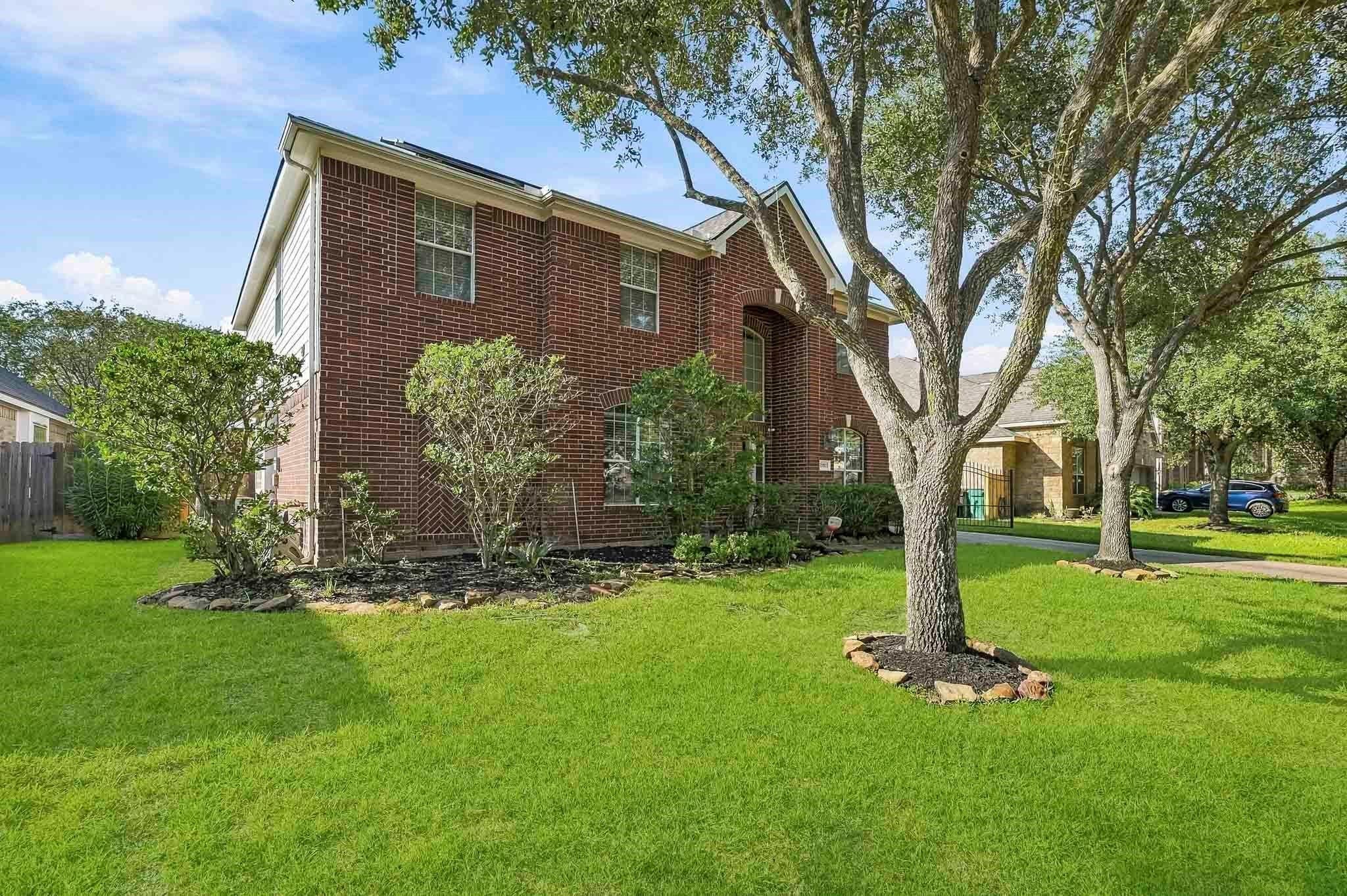 21823 Red Ashberry Trail