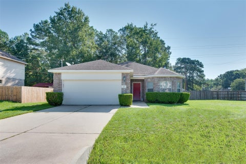 Photo of 17 Pine Way, Conroe, TX 77304 (MLS # 66347166)