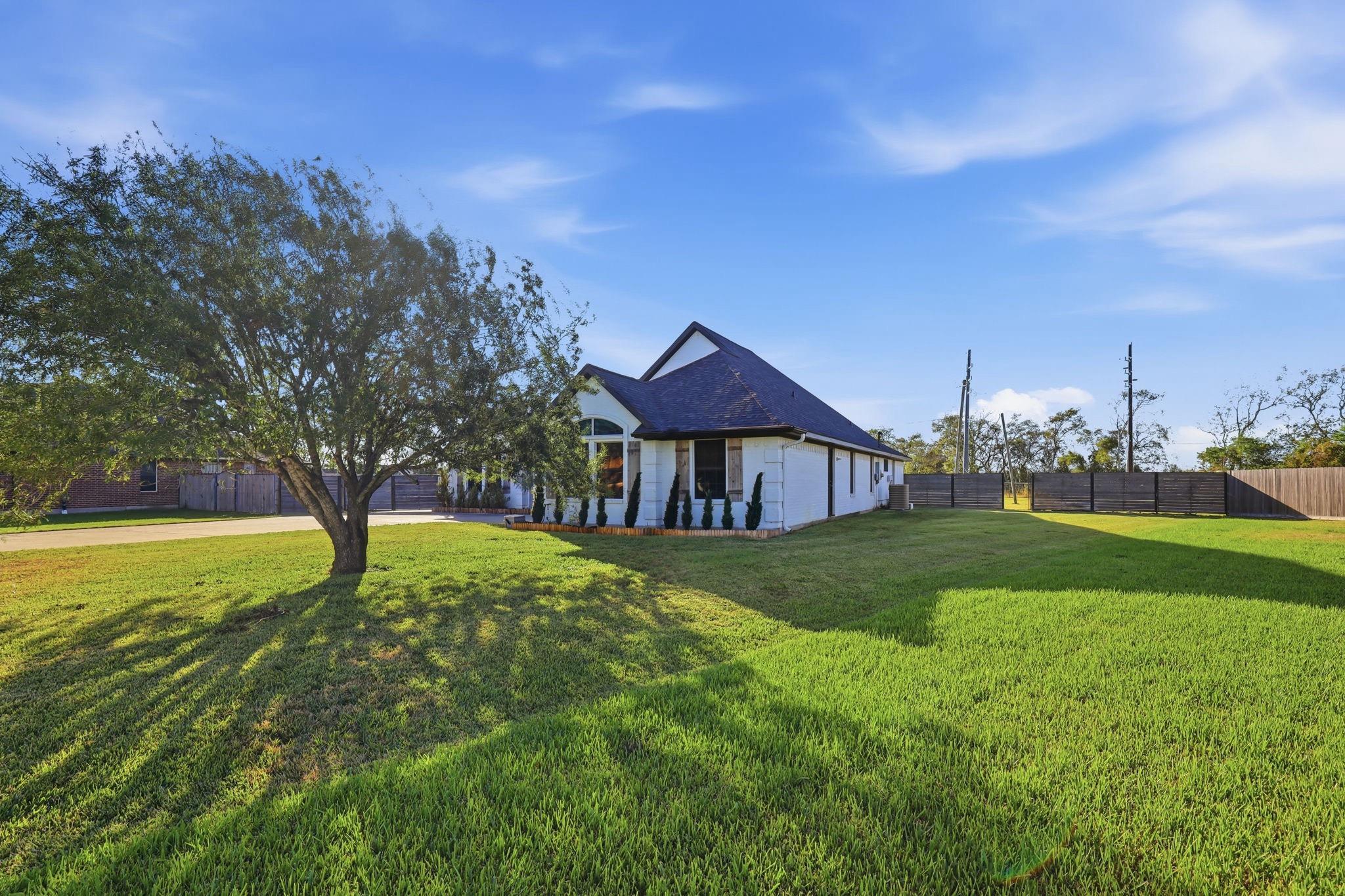 1806 Parker Place Drive