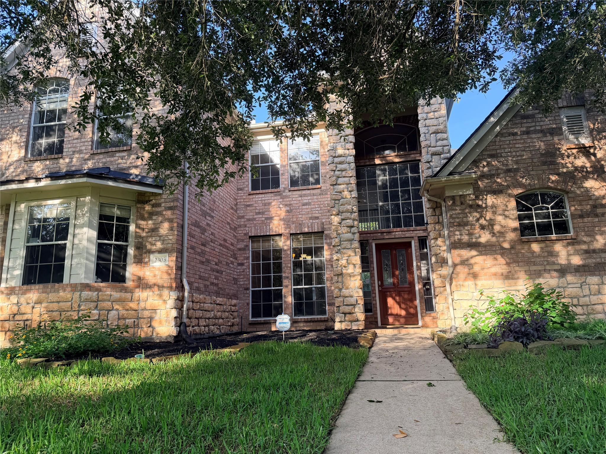 2303 Chelsea Ridge Ct Court