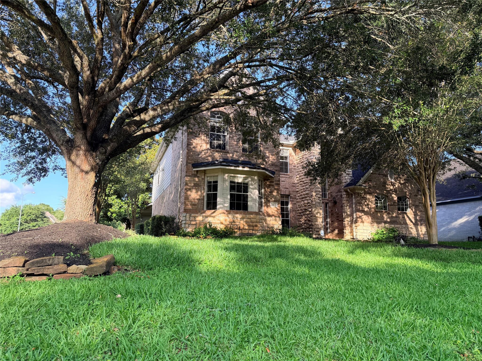 2303 Chelsea Ridge Ct Court