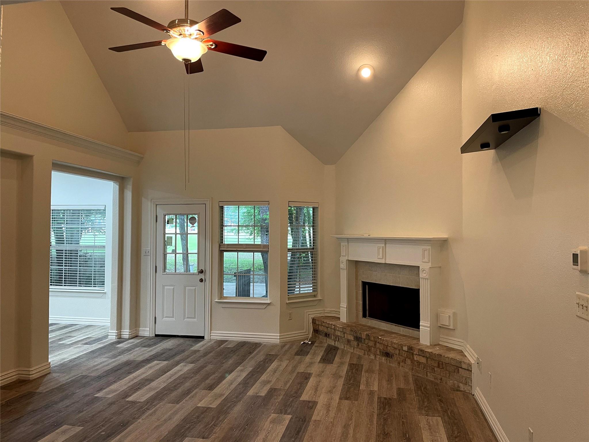 13906 Fountainview Drive