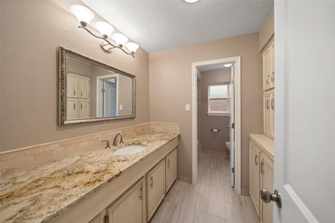 Tiny photo for 706 Enchanted River Drive, Spring, TX 77388 (MLS # 13414705)