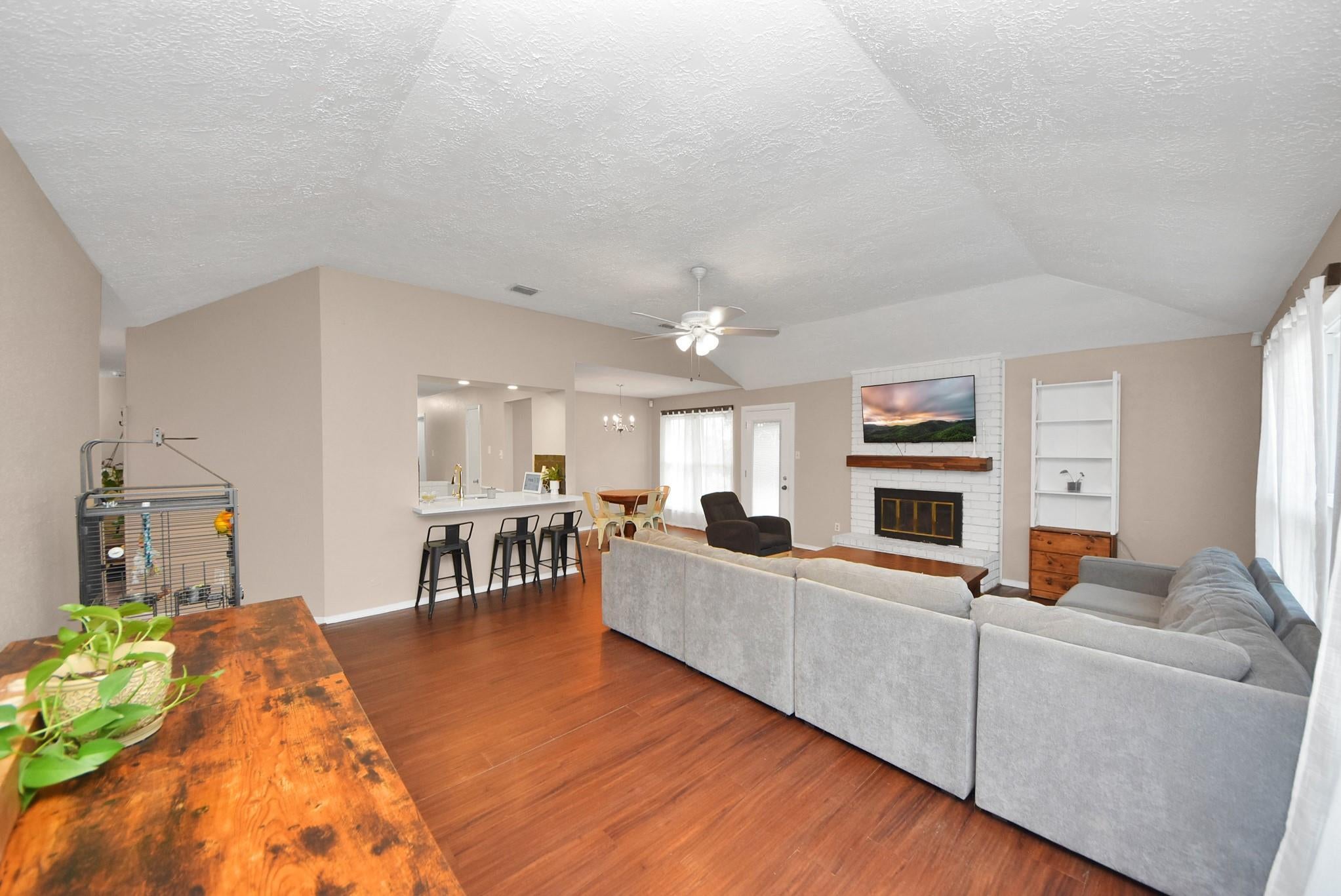 2519 Colonial Ridge Drive