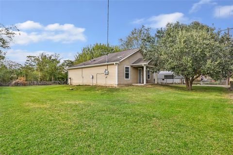 Photo of 7770 Fm 834 E, Hull, TX 77564 (MLS # 77369358)