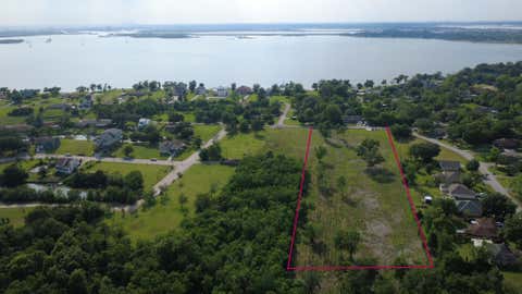 Vacant Land For Sale - 98 Yaupon Drive Dr<br/> Baytown, TX 77520