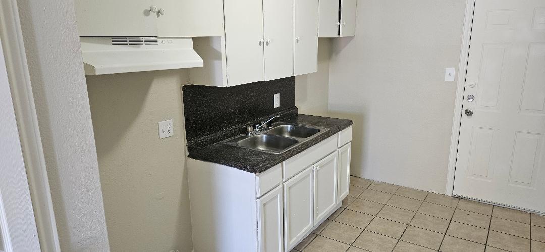 218 44th Street 7