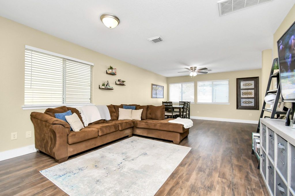 Photo of 3947 Carriage Park Row, Missouri City, TX 77459 (MLS # 21782246)