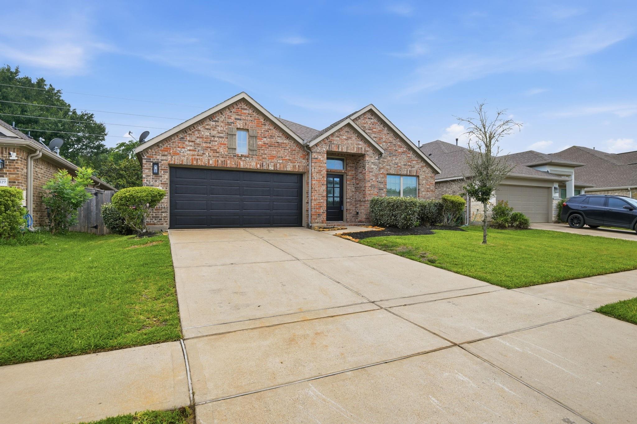 21823 Rose Maris Lane