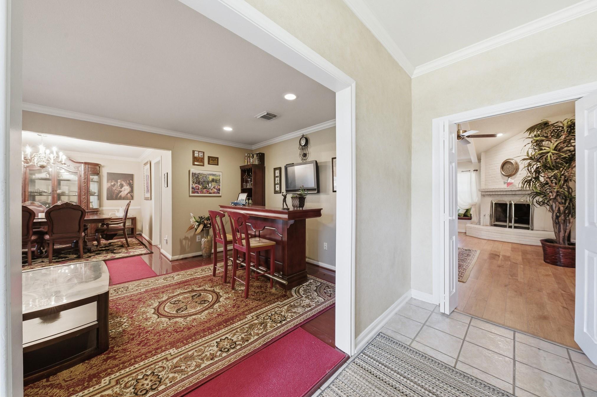 942 Brunswick Circle