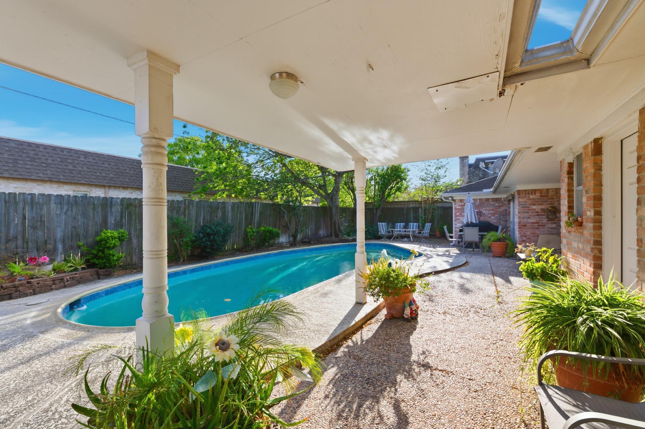 942 Brunswick Circle