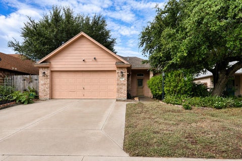 Photo of 177 Whistlers Cove Road, Rockport, TX 78382 (MLS # 96165241)