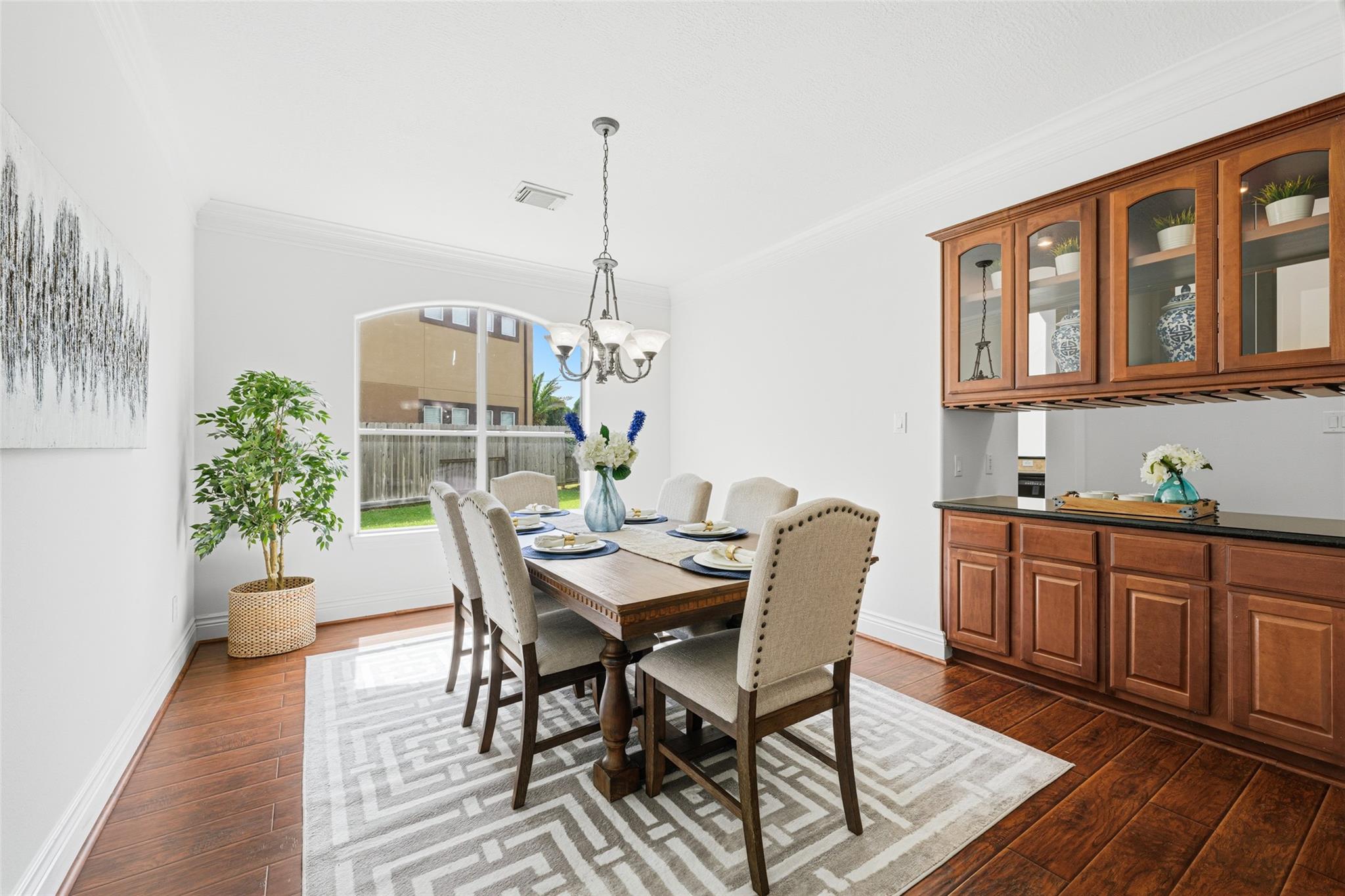 5407 Oakville Court