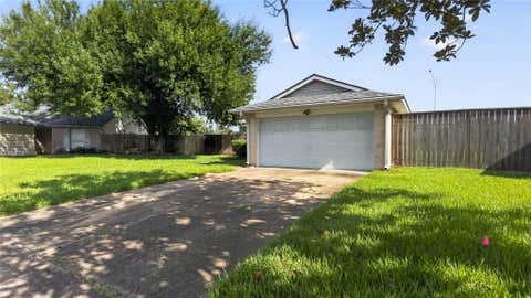 Photo of 14138 Clover Point Drive, Sugar Land, TX 77498 (MLS # 32065509)