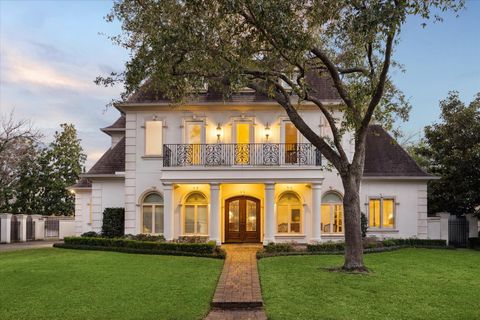 Photo of 8615 Stable Crest Boulevard, Houston, TX 77024 (MLS # 5108973)