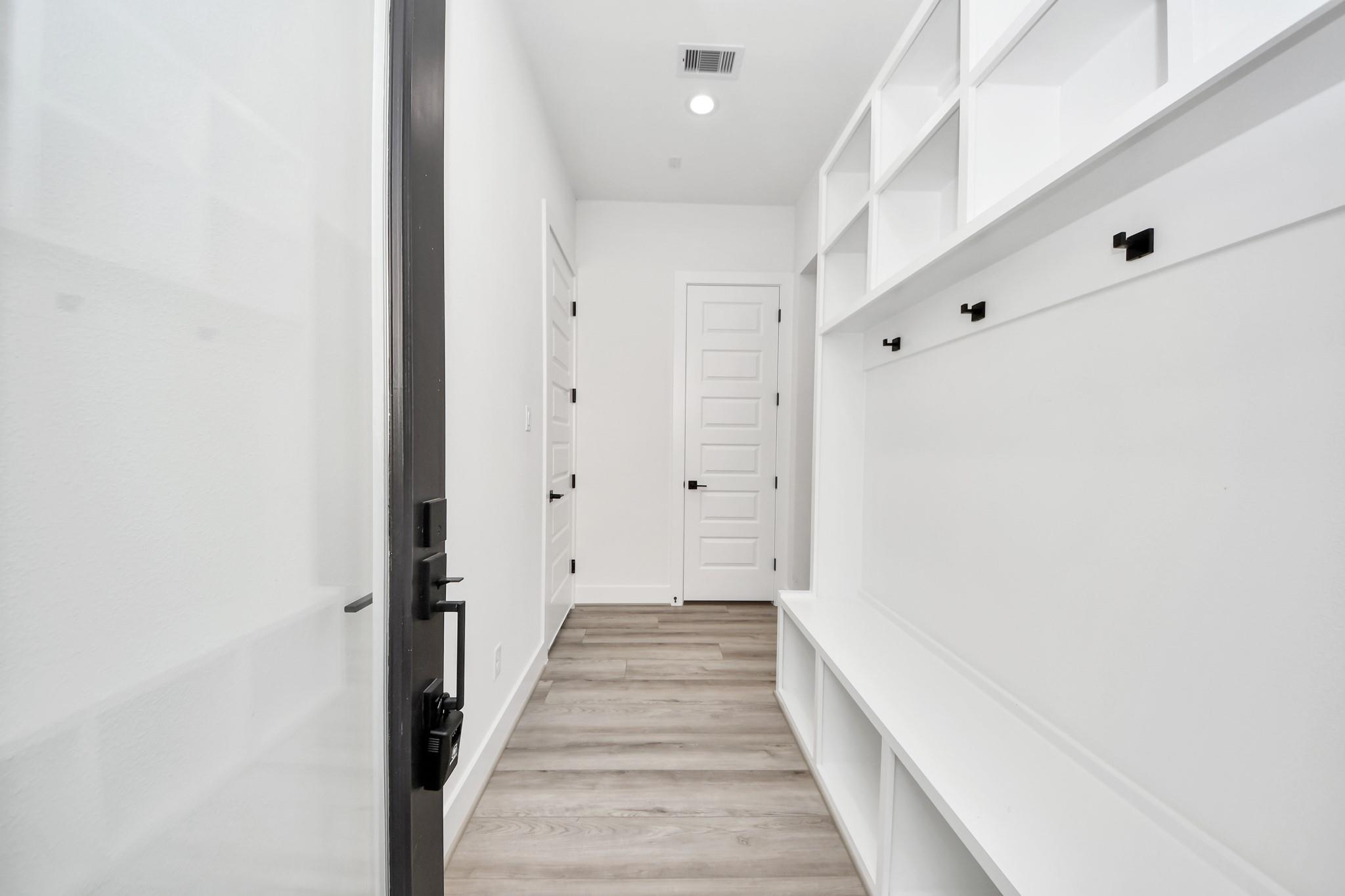 7012 Saint Augustine Street