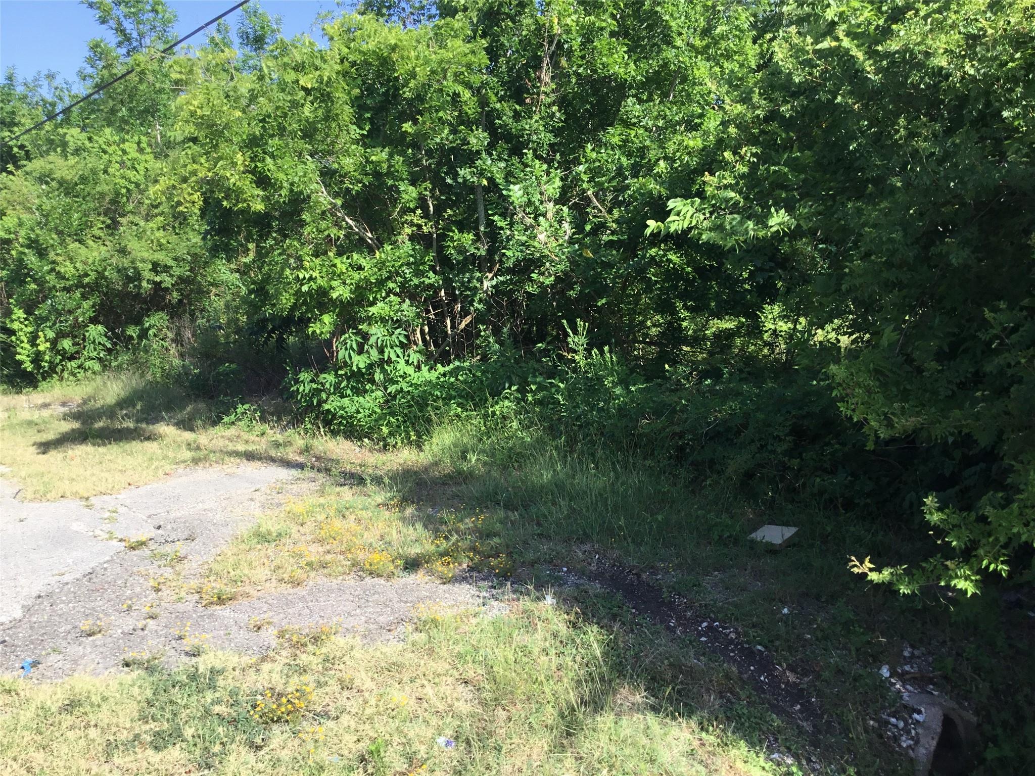 1635 W Cedar Bayou Lynchburg Road