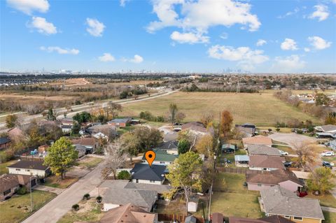 Tiny photo for 12707 Southbridge Road, Houston, TX 77047 (MLS # 7659727)