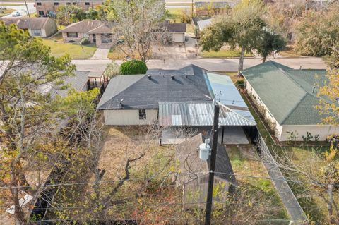 Tiny photo for 12707 Southbridge Road, Houston, TX 77047 (MLS # 7659727)