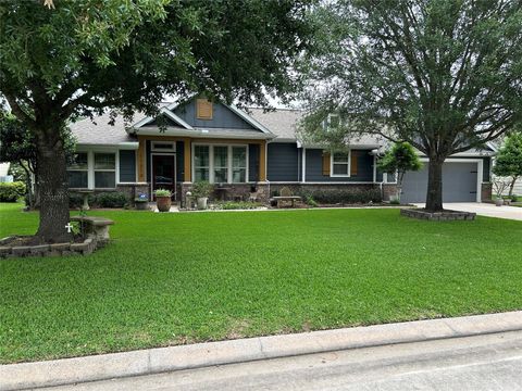 Photo of 11314 Crestbrook Park Lane, Tomball, TX 77375 (MLS # 64409480)