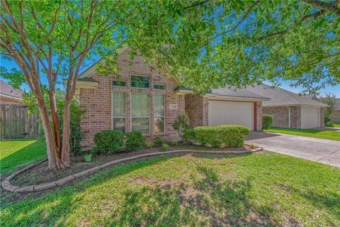 Photo of 3743 Essen Loop, College Station, TX 77845 (MLS # 10103056)