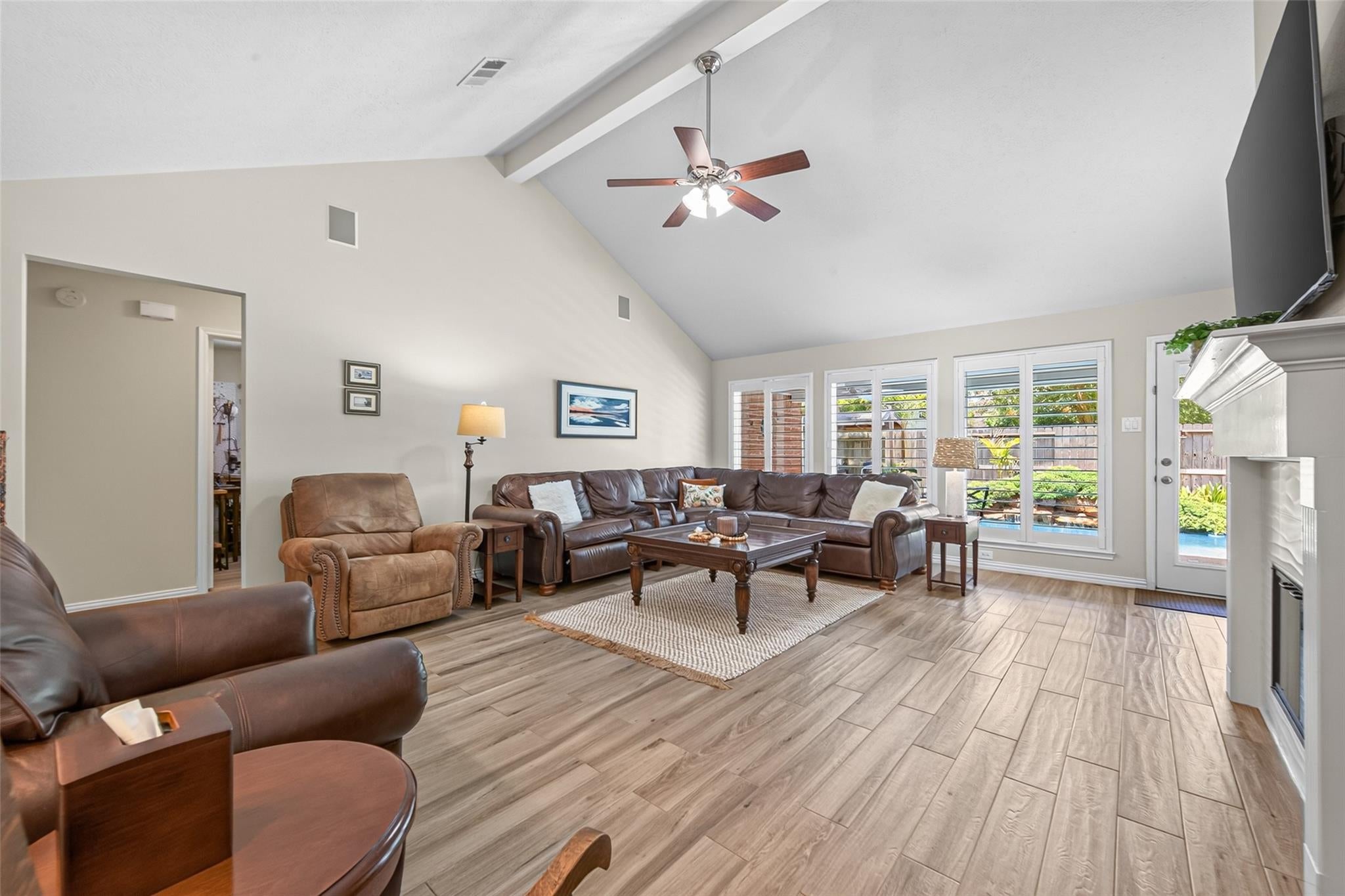 4027 Harwood Drive