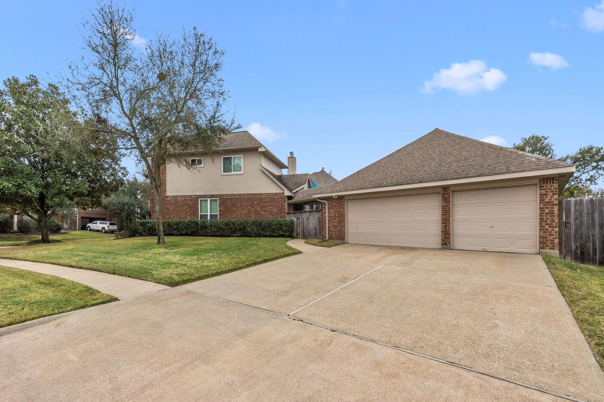 2800 Sandpebble Court