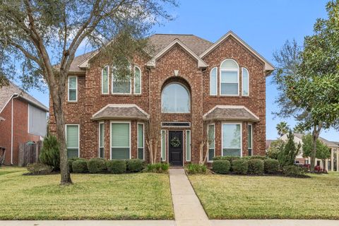 Homes For Sale - 2800 Sandpebble Court<br/> Seabrook, TX 77586