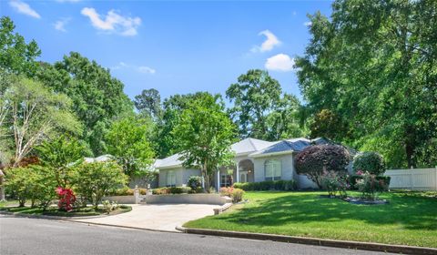 Homes For Sale - 840 Hunterwood Drive<br/> Jasper, TX 75951