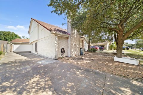 Homes For Sale - 6122 Gallant Forest Drive<br/> Harris County, Houston, TX 77088