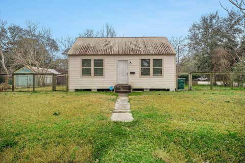 Homes For Rent - 202 Beatrice Street<br/> La Marque, TX 77568