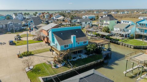 Photo of 1210 Island Drive, Dickinson, TX 77539 (MLS # 54282839)