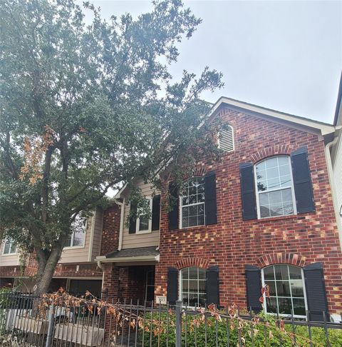 Photo of 1613 W 15th Street, Houston, TX 77008 (MLS # 28805689)