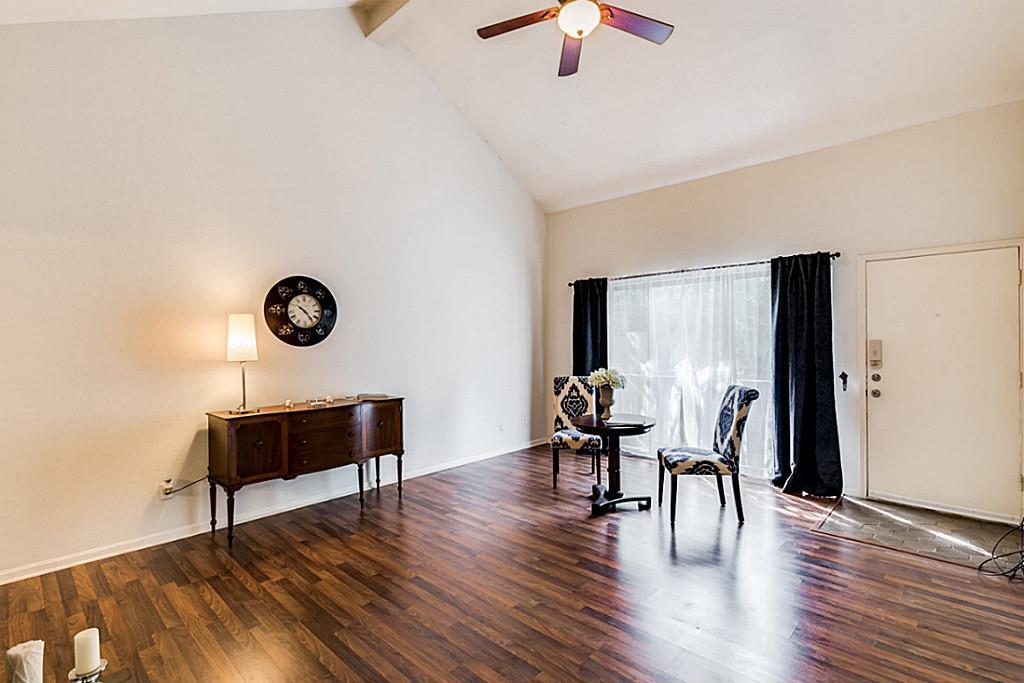 2100 Tanglewilde Street 296