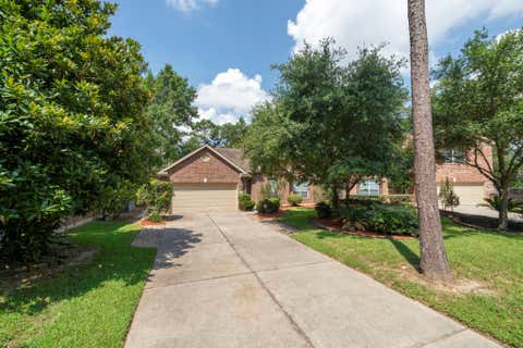 Photo of 7 Caelin Court, The Woodlands, TX 77382 (MLS # 92136325)