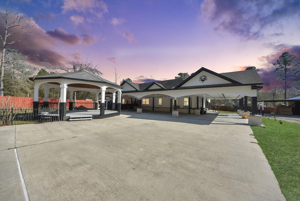 Photo of 26090 Cornwall, New Caney, TX 77357 (MLS # 32195701)