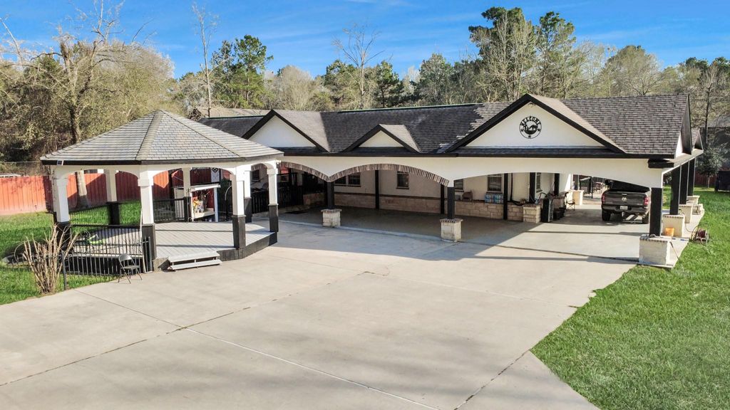 Photo of 26090 Cornwall, New Caney, TX 77357 (MLS # 32195701)