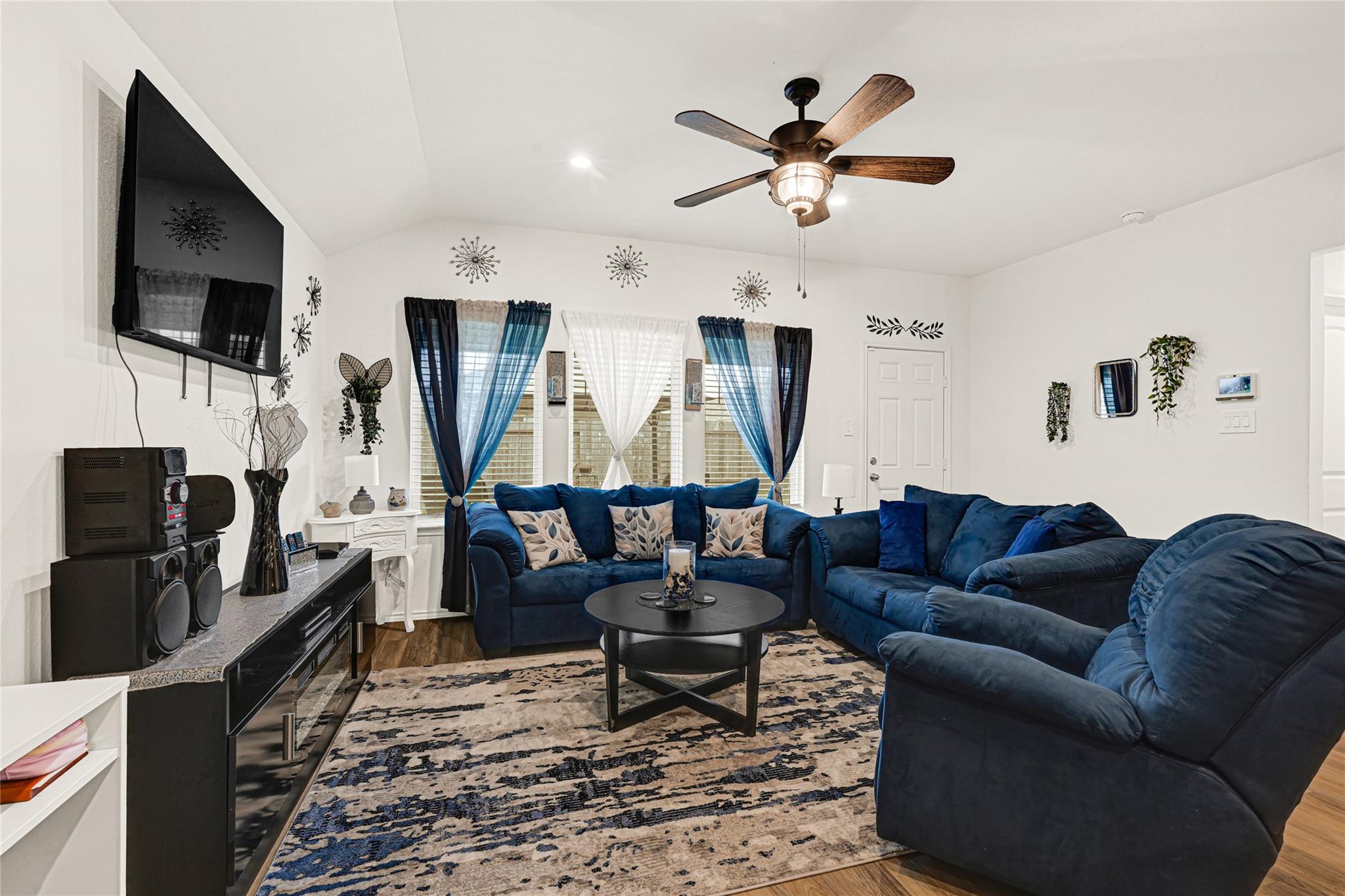 14968 Bergamot Colony Street