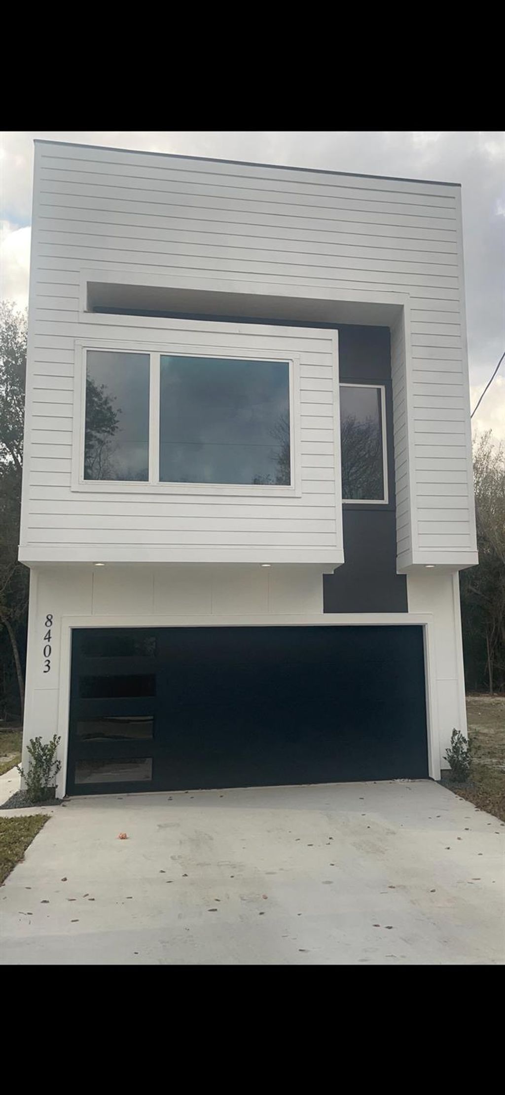 Photo of 8403 Sunnyhill Street, Houston, TX 77088 (MLS # 32577123)