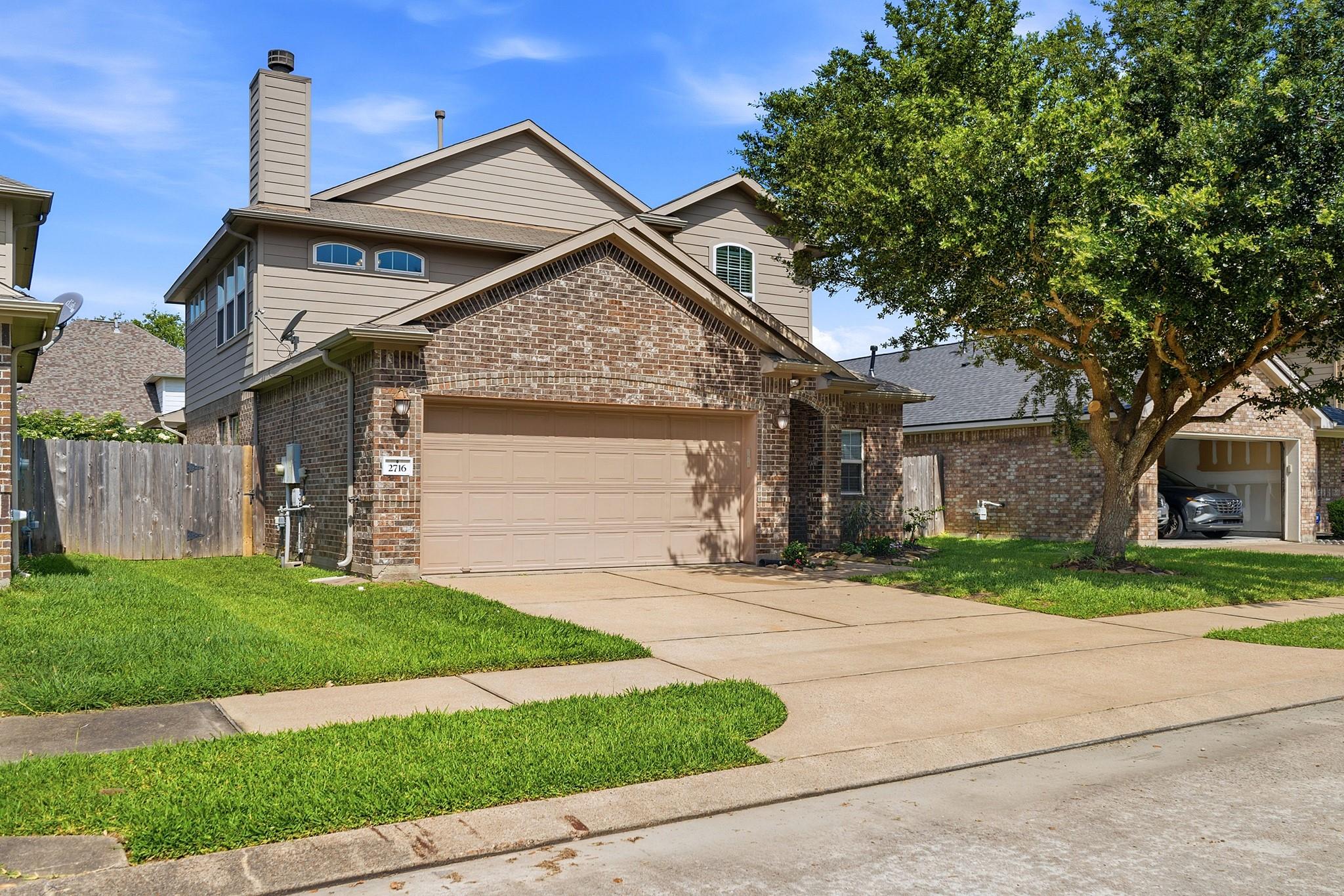 2716 Sunshade Court