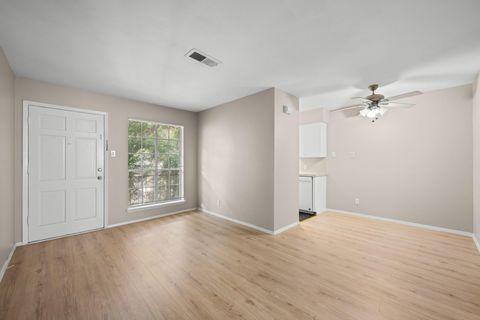 Photo of 2012 Brun Street #E, Houston, TX 77019 (MLS # 60643828)