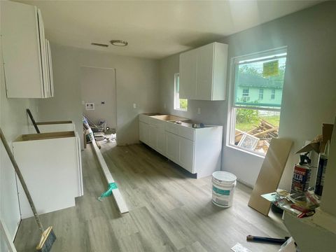 Photo of 504 N 8th St, Richmond, TX 77469 (MLS # 3352955) Photo of 504 N 8th St, Richmond, TX 77469 (MLS # 3352955)