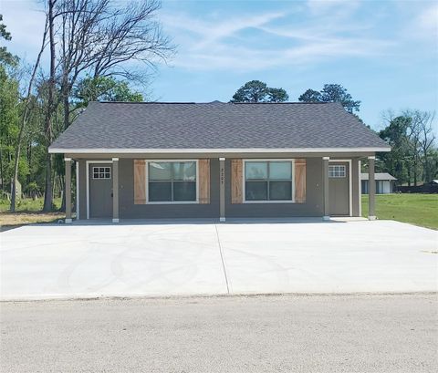 Photo of 2203 N Winfree Street #B, Dayton, TX 77535 (MLS # 85184829)