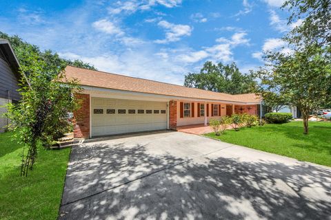 800 Rosewood Drive Baytown TX 77520