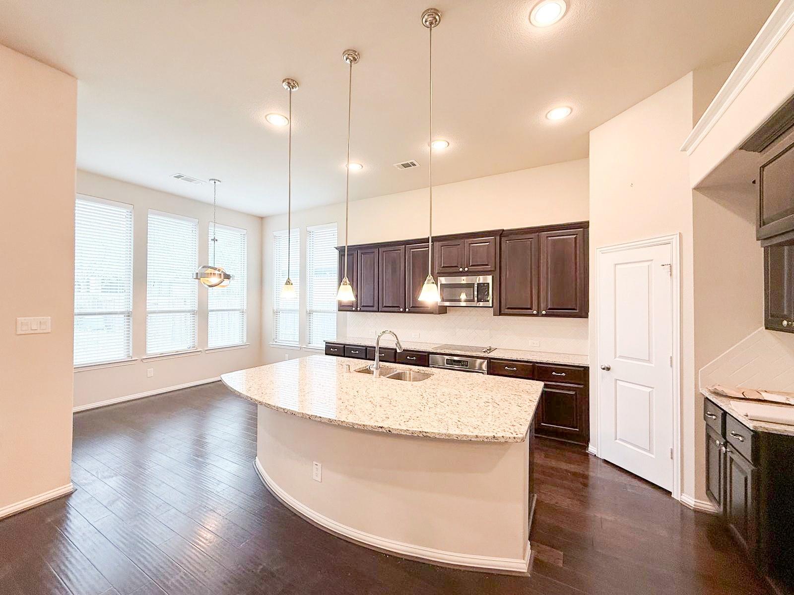 10810 Kennowy Court Court